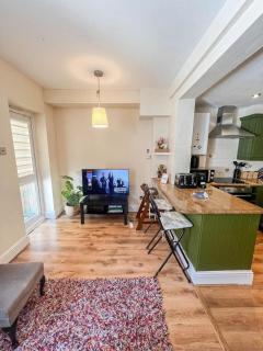 Cosy 1 bedroom apartment in Kensington, Shepherds Bush - Londra - 0