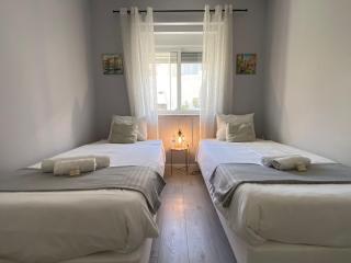 Piedade Central Apartment with Terrace - Almada - 5