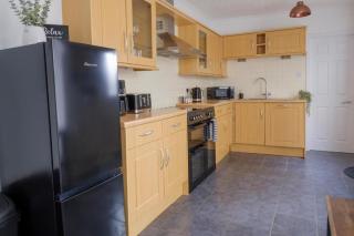Charming Coastal Retreat - Spacious and Peaceful - Cleethorpes - 1