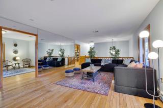 Luxury Villa with Indoor Heated Pool & Sauna & Spa & Fire Pit - Newly Redone - 4