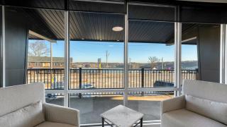 Luxury Apartment on the Strip! - 4