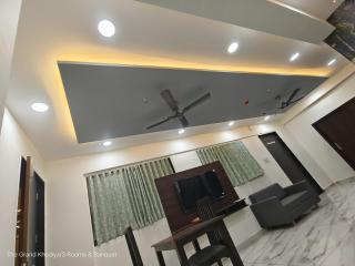 Hotel The Grand Khodiyar-3 Rooms & Banquet - 8