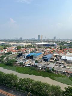 Apartemen Riverview Tower Mahakam By UVrooms - Bekasi - 2