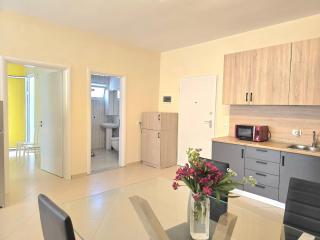 Durres Holiday Apartment - 085 - 8