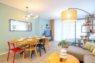 Spacious 3BR - 2 Parking Spots, Full Kitchen, by Gravity Prague - Prague - 9