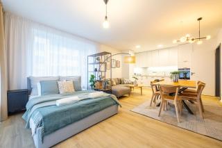Spacious 3BR - 2 Parking Spots, Full Kitchen, by Gravity Prague - Praga - 7