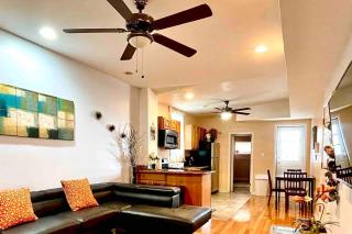 Modern Cozy Huge Balcony in Heart of Passyunk - 4