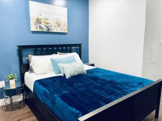 Magic Gardens 2BD Apt in Center City - Philadelphia - 8