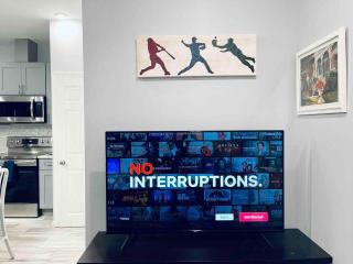 Stunning 1Bedroom Apartment in Center City - 3