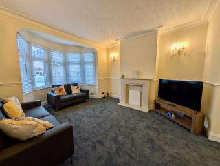 Amazing House With Free Parking - Redbridge - 0