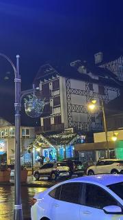 Apartamento em Estilo Clássico no Centro de Gramado - Gramado - 4