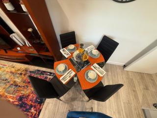 Elegant City Retreat - Watford - 5