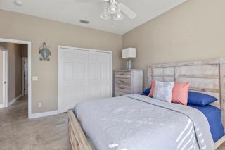 Canal-Side Paradise Cape Coral! - Cape Coral - 5