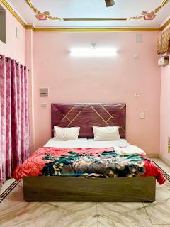 Trilok P Guest House - Dashashwamedh Ghat Near Kashi Vishwanath Temple - Varanasi - 6