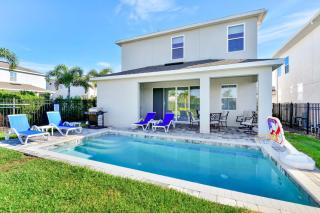 Encore Disney Villa 5 bedroom home & private pool for 12 guests 15 minutes away from all Disney Parks - 8