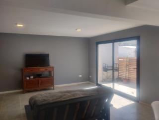 Departamento 3 amb con parrilla en La Perla - 8