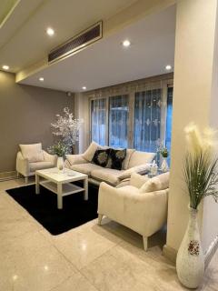 Villa Grand residence Auc شارع ال 90 - Cairo - 5
