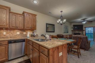 2BR Village At Indian Point 503 near SDC-Free Tickets Daily up to $500 - Branson - 6