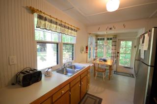 Cozy 2 bedroom home in the heart of Holland Michigan - Holland - 4