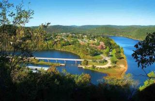 Queen BR home, walk to Marina, food truck, trails - Holiday Island - 5