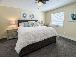 Bear Lake Bungalow - 7