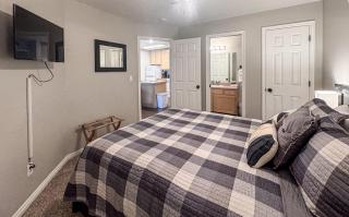 Inn Building Condo 107 - Garden City - 2