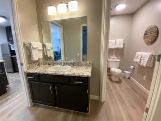 Inn Building Condo 212, gorgeous updated condo - Garden City - 1