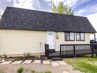 Cozy Sweetwater Cabin, with access to Ideal Beach - 4