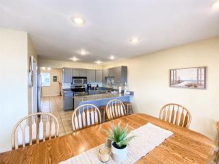 Lake View Condo 890 2 - Garden City - 5