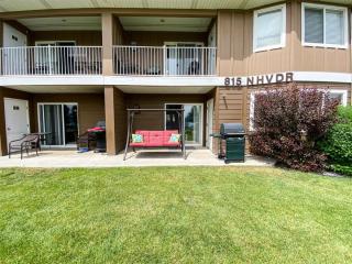 Beautiful Updated 2 Bedroom Condo T106 - Garden City - 5