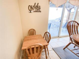 Lake View Condo 890 2 - Garden City - 1