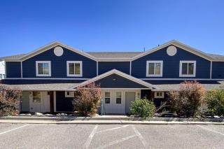 Lake View Condo 874 1 - 3