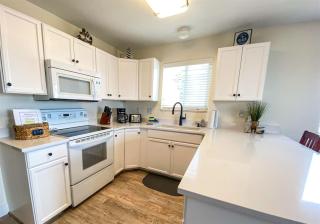 Lake View Condo 871 4 with amazing views - 7