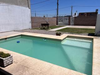 Casa Hospedaje Con Pileta - 9