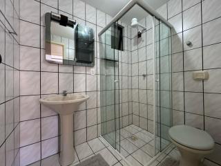 COD 333 Apartamento Meia Praia - 2