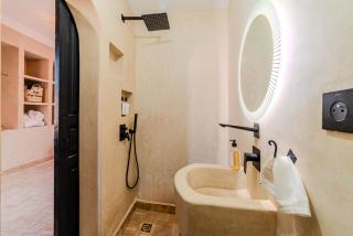Riad Dar Davia - Jacuzzi Rooftop - Breakfast - 2