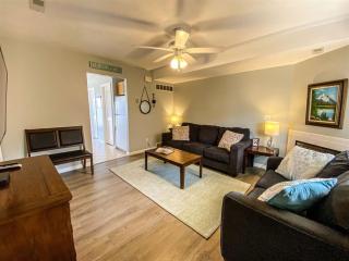 Lake View Condo 942 4 - 9