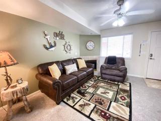 Lake View Condo 930 2 - Garden City - 0