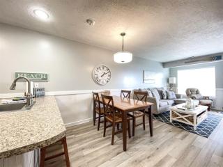 Inn Building Condo 203, Remolded with Lake View - 8