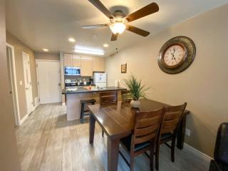 Inn Building Condo 110 (Pet friendly, free Wi-Fi) - Garden City - 4