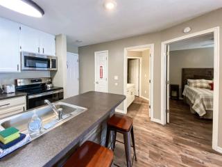 Inn Building Condo 102 Updated Ground Level - 5