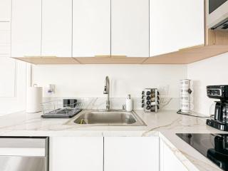 Serene West Hills Studio Haven - WO2 - CAL - Calabasas - 3