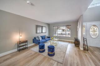Stunning Home with Pool Very Spacious Upgrades - Las Vegas - 8