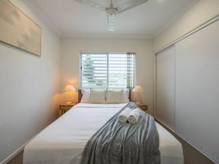 Walk to everything Modern 2Beds Apt with Easy Access - Springwood - 7