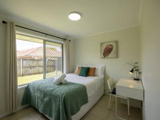 Steps to Mall and Transport 3Beds Vibrance at Sunnybank - Brisbane - 6
