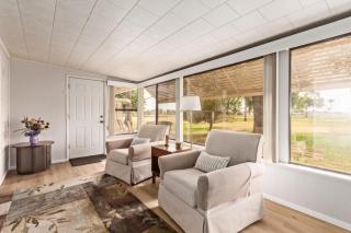 Relaxing 2BR plus Den Golf Retreat with Backyard and BBQ - 5