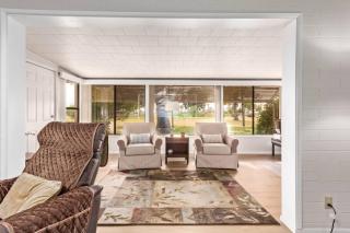 Relaxing 2BR plus Den Golf Retreat with Backyard and BBQ - Sun City - 3