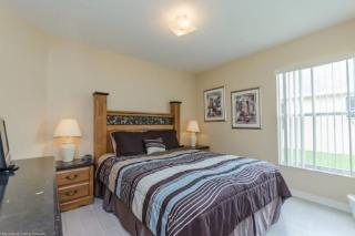 3BR Oasis Pool, Hot Tub, Game Room Near Disney - Davenport - 9