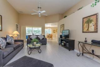 3BR Oasis Pool, Hot Tub, Game Room Near Disney - Davenport - 8
