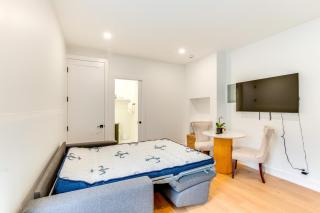 Centrally Located and Pet Friendly Yonkers Studio! - 1